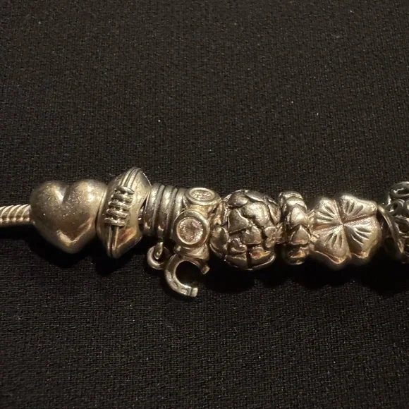 Pandora Silver Bracelet with 15 Charms. Like new ! - Picture 4 of 5